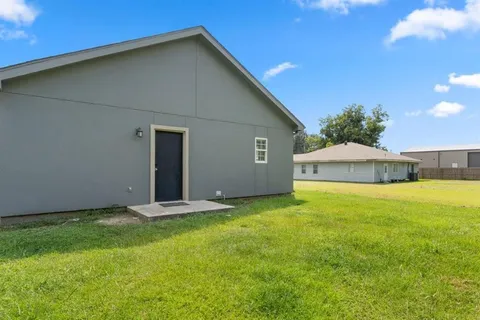 $230,000 | 5605 Lavergne St Lake, Unit 1 & 2, Lake Charles, LA 70615