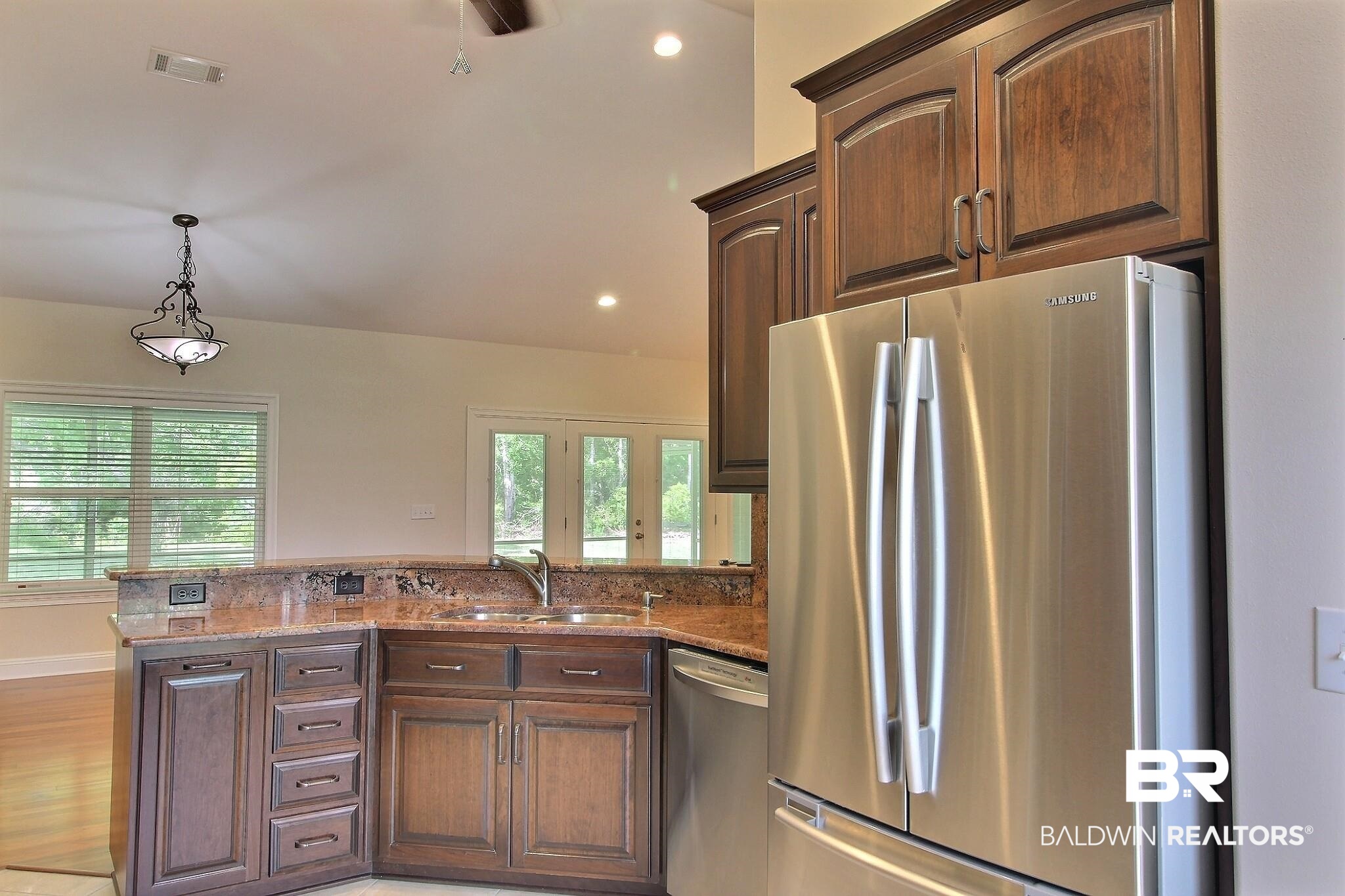 32891 Arbor Ridge Circle Lillian, AL 36549 - Photo 3 of 37 DW, Refg, Pantry