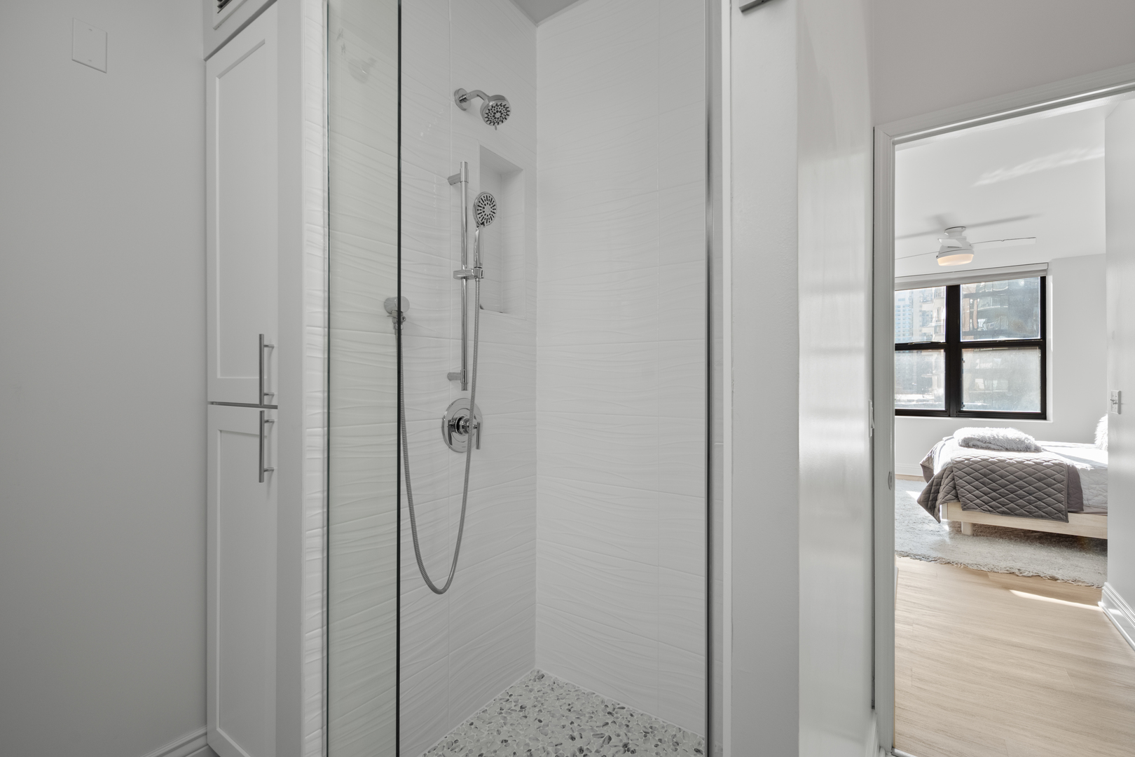 55 West Delaware Place, Unit 614 Chicago, IL 60610 - Photo 13 of 22