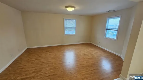 $2,200 | 23 1st Street, Unit 2, North Arlington, NJ 07031