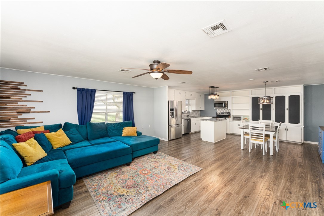 1650 Clarence Road Temple, TX 76501 - Photo 3 of 35