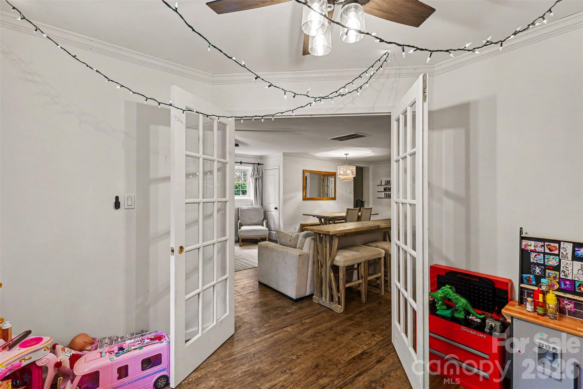 184 Canal Road Belmont, NC 28012 - Photo 22 of 39 a very nice looking room with a book shelf