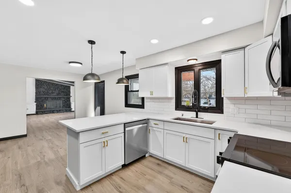 $675,000 | 20335 Yorktown Court, Brookfield, WI 53045