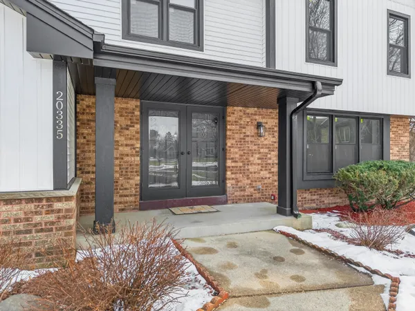 $675,000 | 20335 Yorktown Court, Brookfield, WI 53045