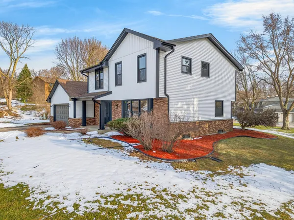 $675,000 | 20335 Yorktown Court, Brookfield, WI 53045