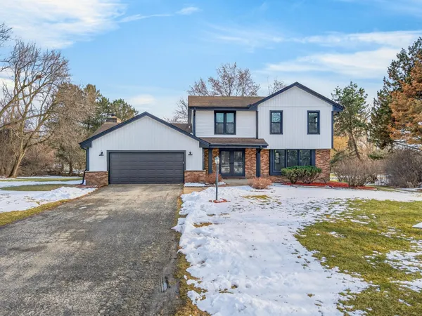 $675,000 | 20335 Yorktown Court, Brookfield, WI 53045
