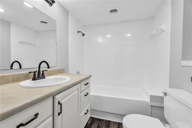 $190,000 | 18805 East Arrowhead Drive, Independence, MO 64056