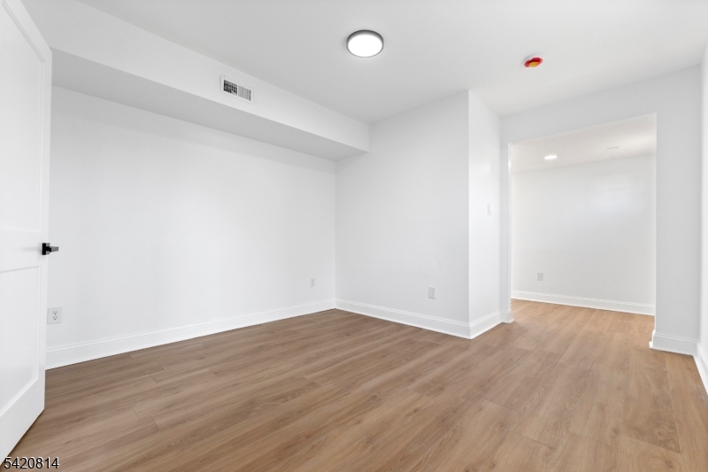 101 Bayberry Lane Willingboro, NJ 08046 - Photo 13 of 41
