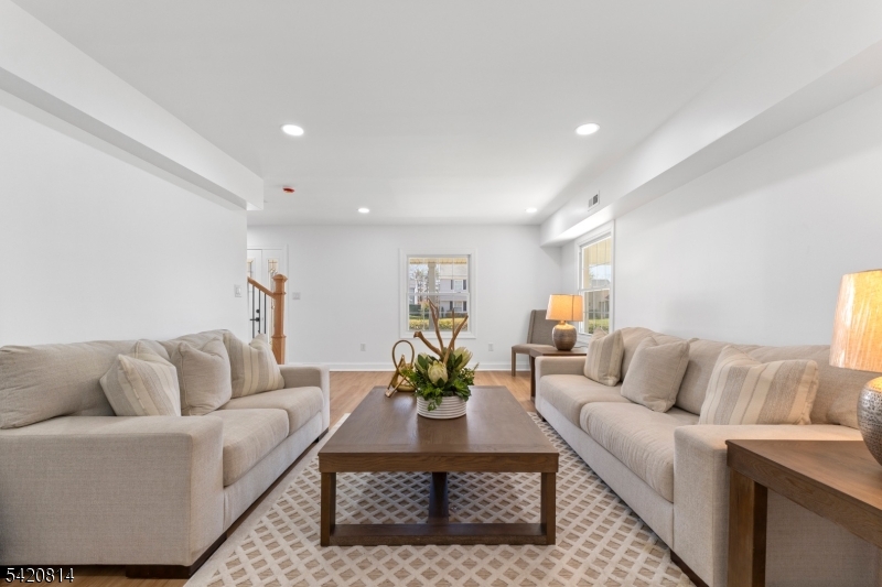 101 Bayberry Lane Willingboro, NJ 08046 - Photo 2 of 41