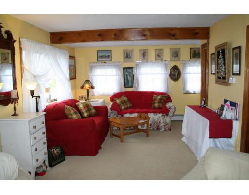 103 Upland Road Winthrop, MA 02152 - Photo 3 of 17 Gallery Image 3