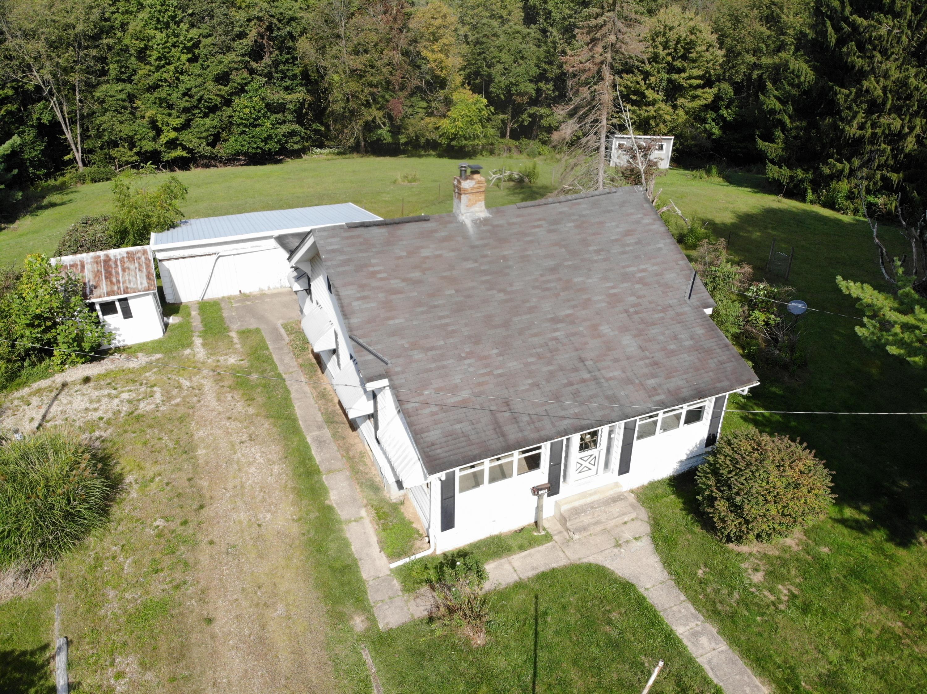 5055 BIS Road Southwest Lancaster, OH 43130 - Photo 2 of 34