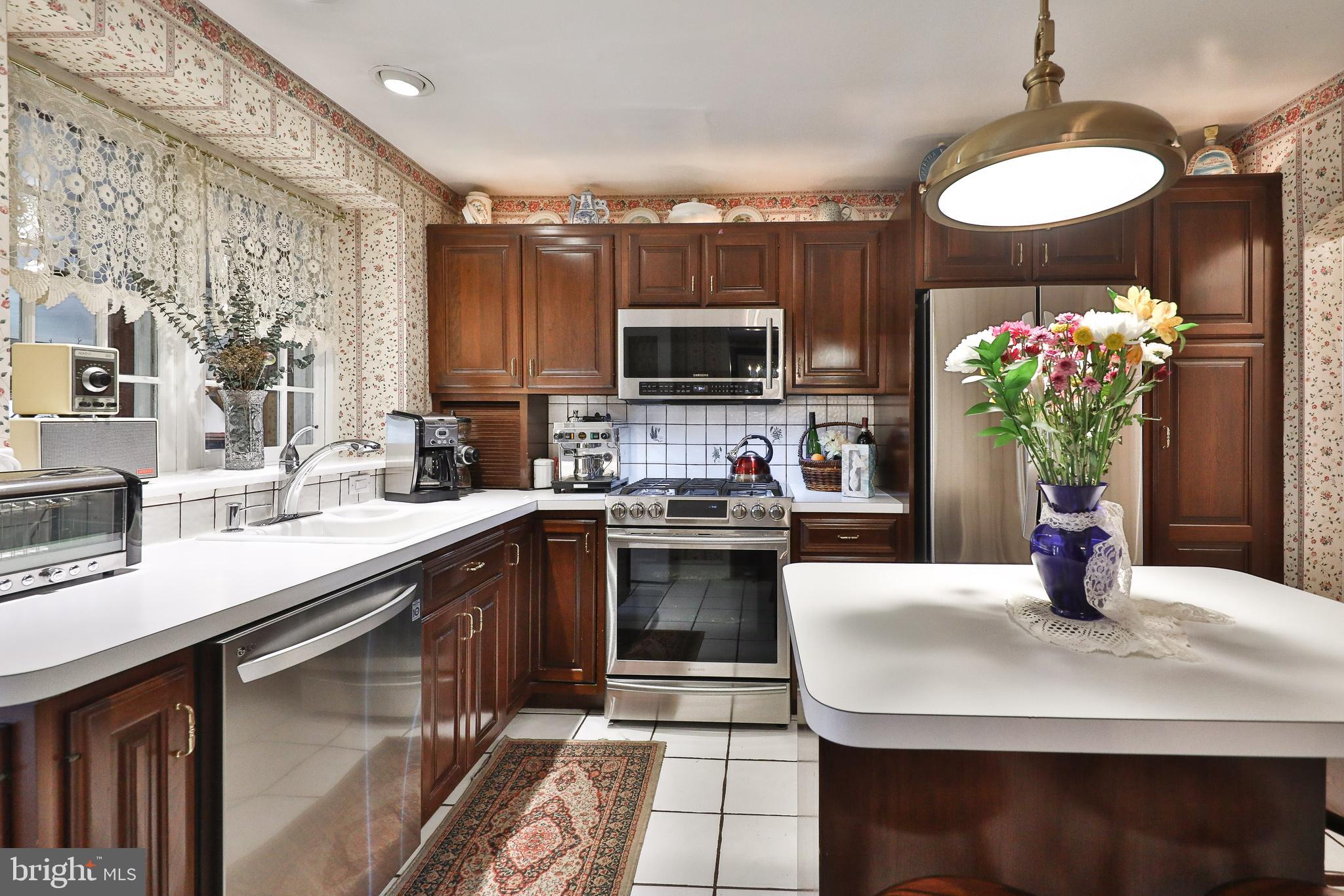 320 South Trooper Road Norristown, PA 19403 - Photo 15 of 50 Gallery Image 15