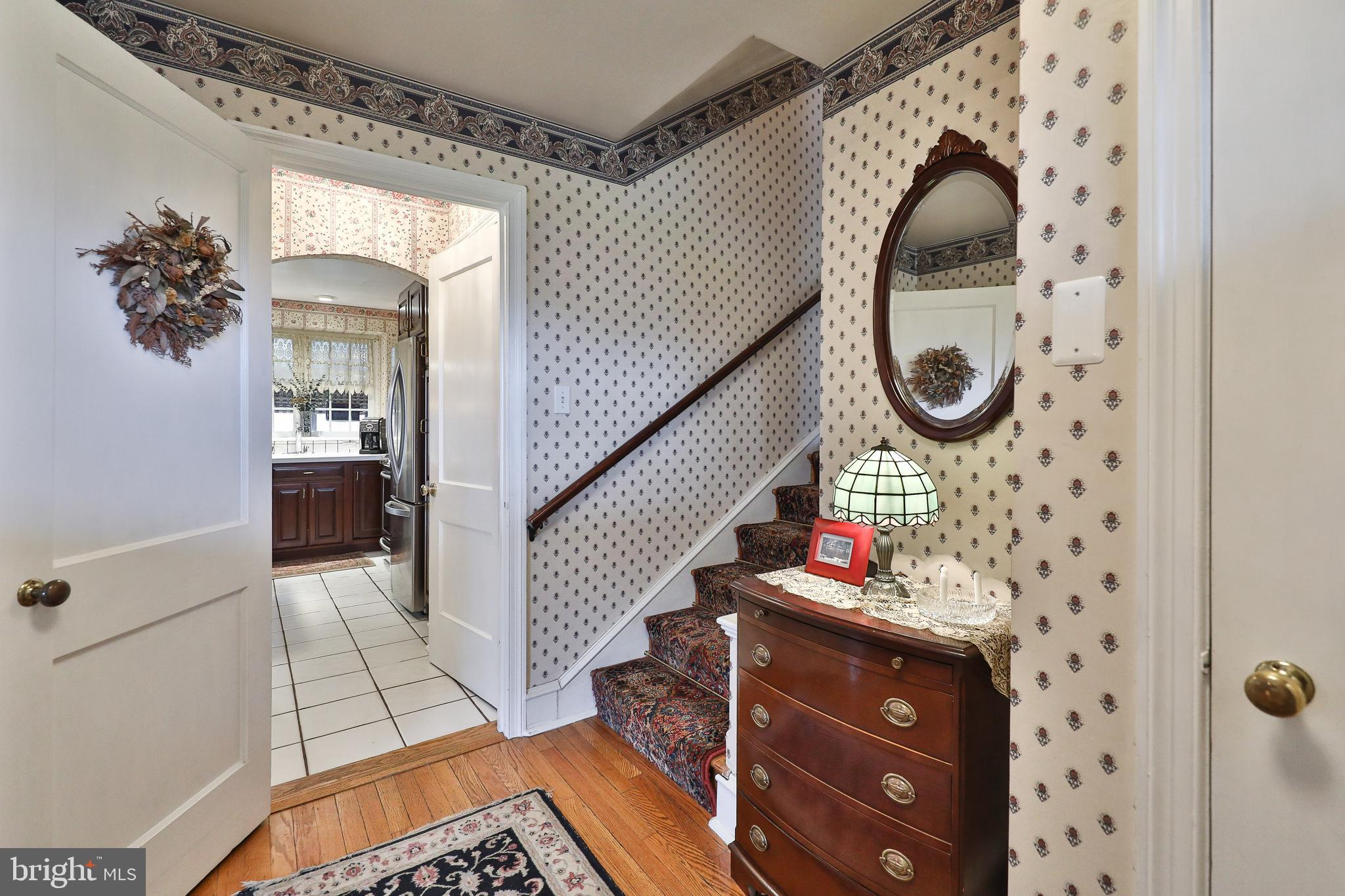 320 South Trooper Road Norristown, PA 19403 - Photo 3 of 50 Center Hall Entryway