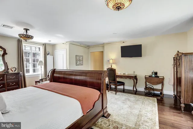 $1,249,900 | 2909 North Front Street, Harrisburg, PA 17110