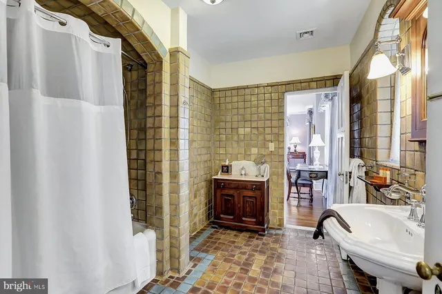 $1,249,900 | 2909 North Front Street, Harrisburg, PA 17110