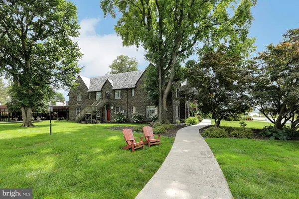 $1,249,900 | 2909 North Front Street, Harrisburg, PA 17110