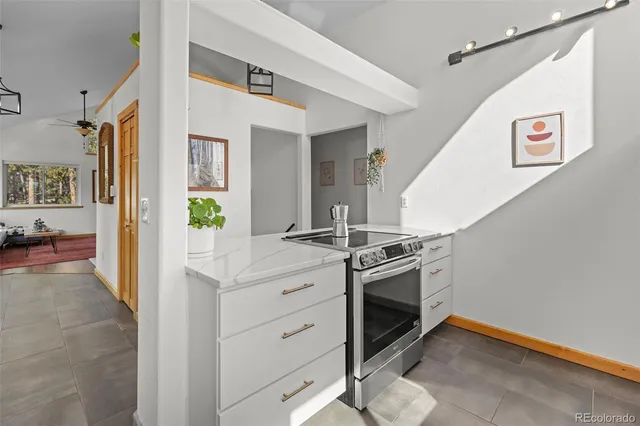 $800,000 | 1110 Circle 73, Fairplay, CO 80440