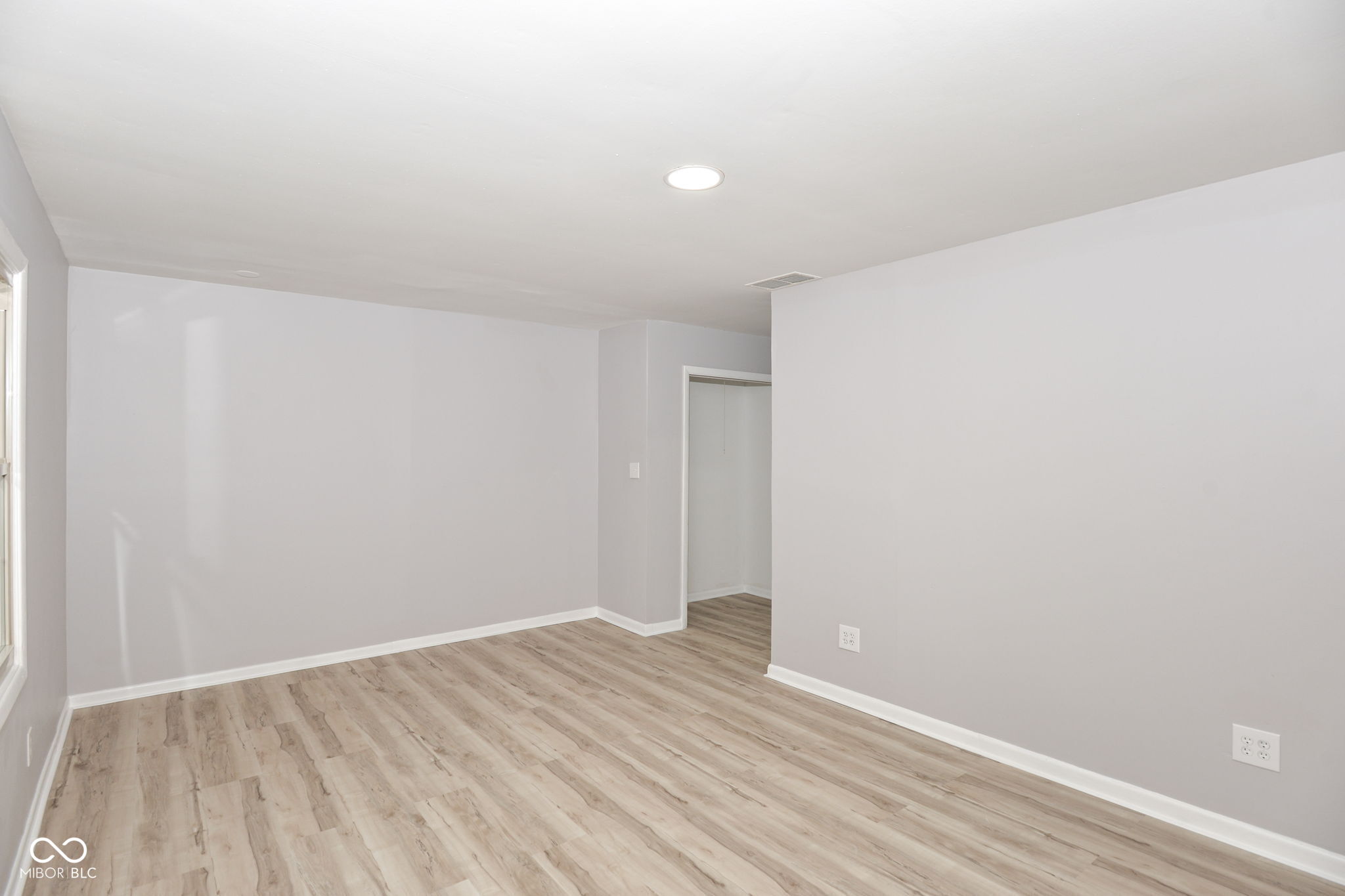 4813 East Thompson Road Indianapolis, IN 46237 - Photo 22 of 38 Gallery Image 22