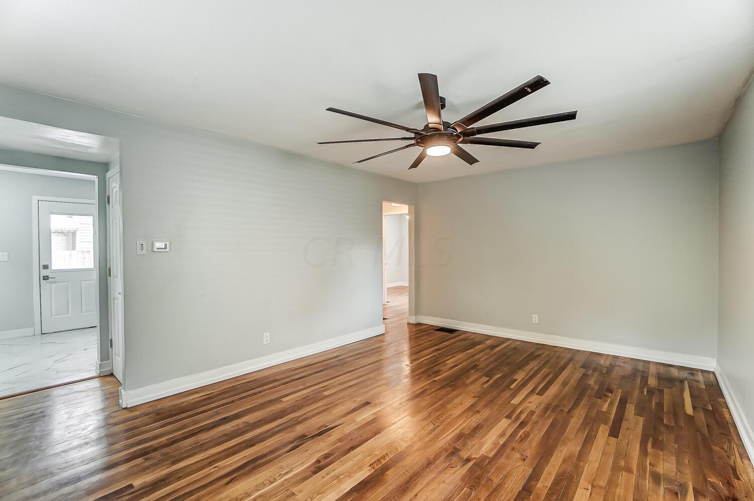 3168 Karl Road Columbus, OH 43224 - Photo 3 of 27 Gallery Image 3