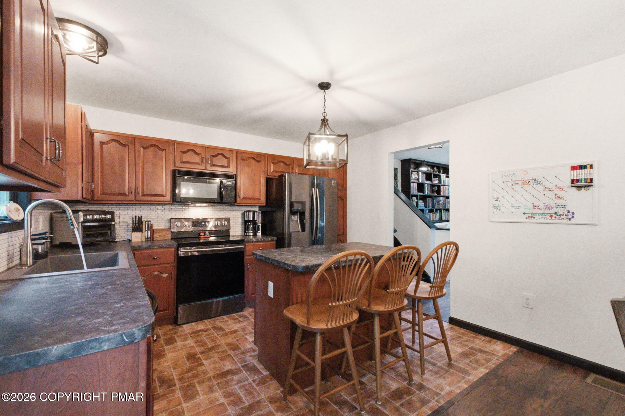 4896 Pine Ridge Drive West Bushkill, PA 18324 - Photo 13 of 43 27-web-or-mls-DSC00631