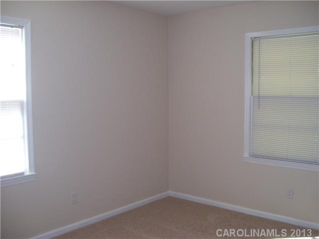 1519 Edgewood Road Bessemer City, NC 28016 - Photo 7 of 16 Gallery Image 7