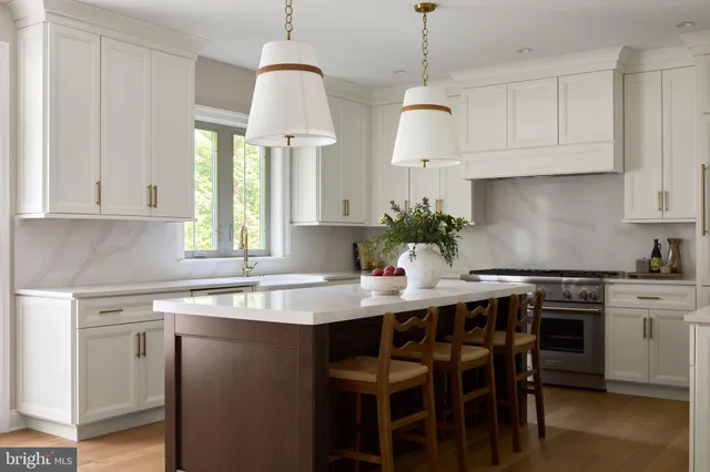 $1,689,990 | 2 Martins Lane, Berwyn, PA 19312