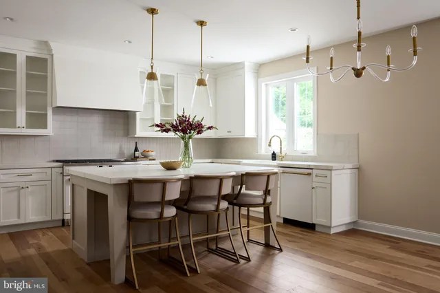 $1,689,990 | 2 Martins Lane, Berwyn, PA 19312