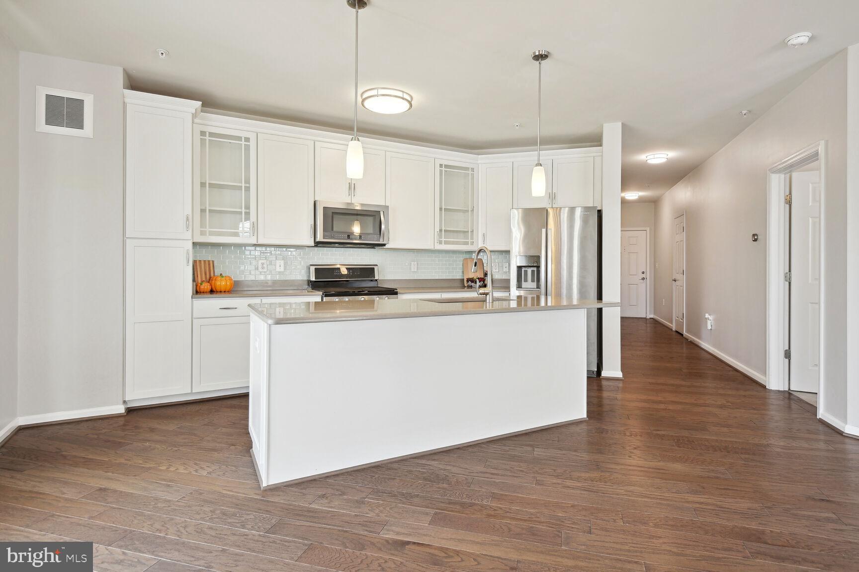 3835 Doc Berlin Drive, Unit 33 Silver Spring, MD 20906 - Photo 2 of 40