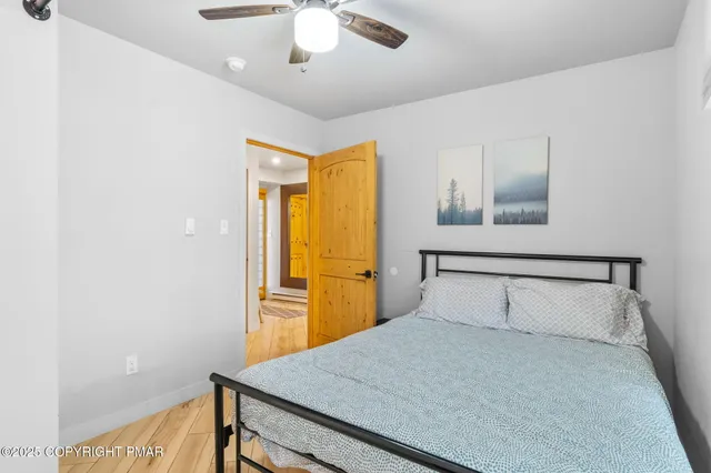 $715,000 | 149 Pineknoll Drive, Lake Harmony, PA 18624