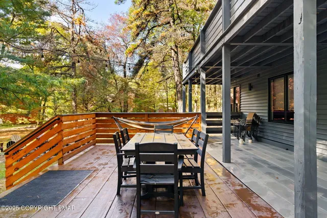 $715,000 | 149 Pineknoll Drive, Lake Harmony, PA 18624