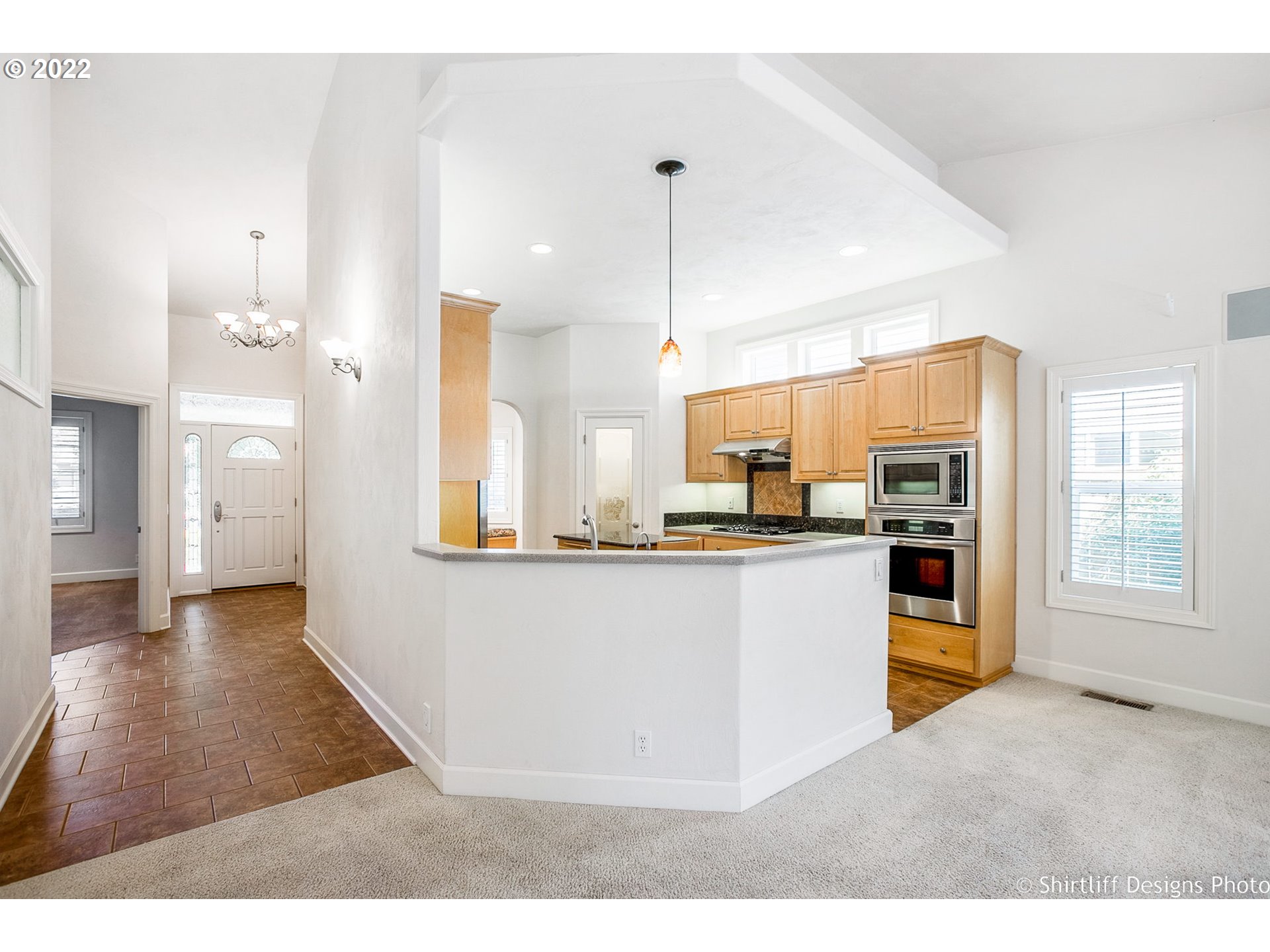 821 River Knoll Way Springfield, OR 97477 - Photo 9 of 29 Kitchen