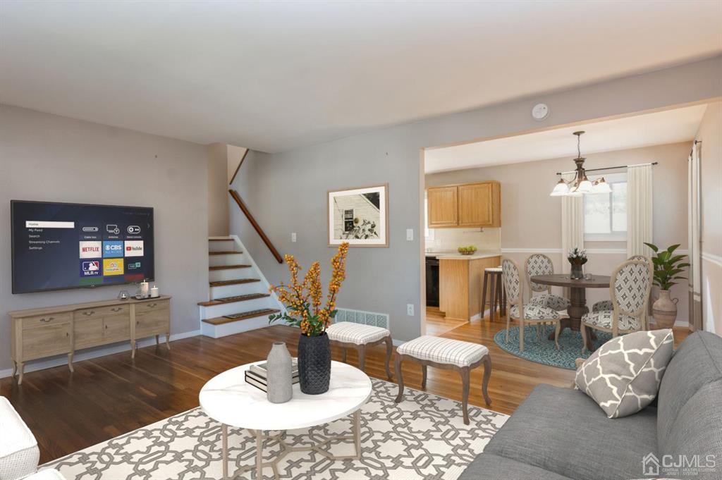 VIRTUALLY STAGED - LIVING ROOM