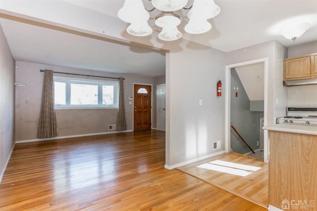 182 McFarlane Road Colonia, NJ 07067 - Photo 8 of 28 LIVING ROOM / DINING ROOM COMBO