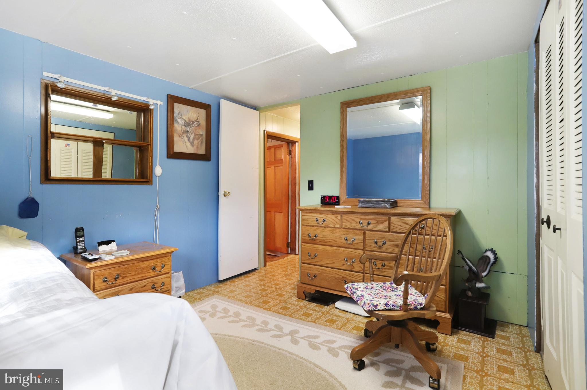 2546 Chestnut Grove Road Sharpsburg, MD 21782 - Photo 5 of 34 Gallery Image 5