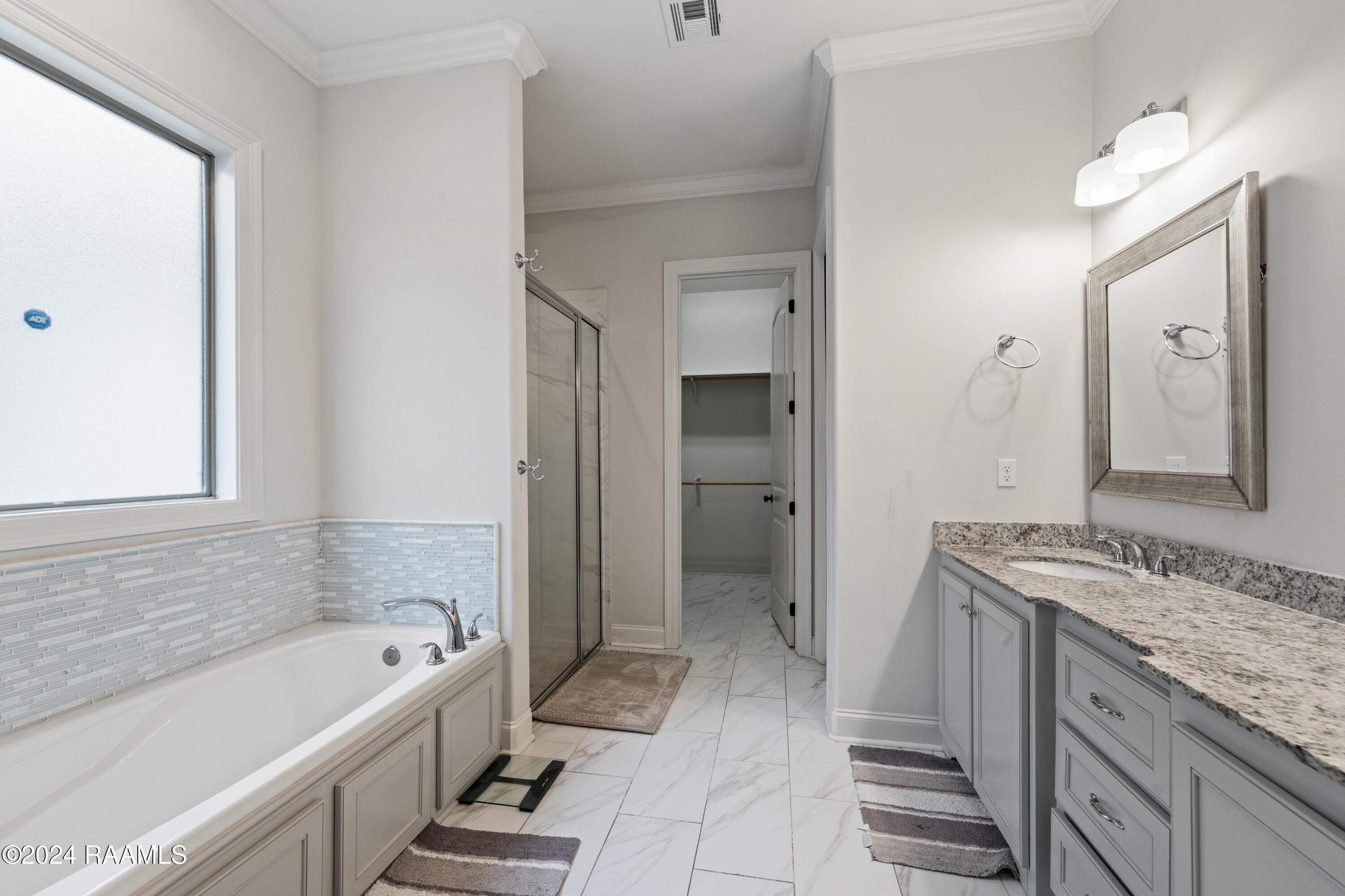 108 Timber Bark Road Lafayette, LA 70508 - Photo 8 of 22 Master bathroom