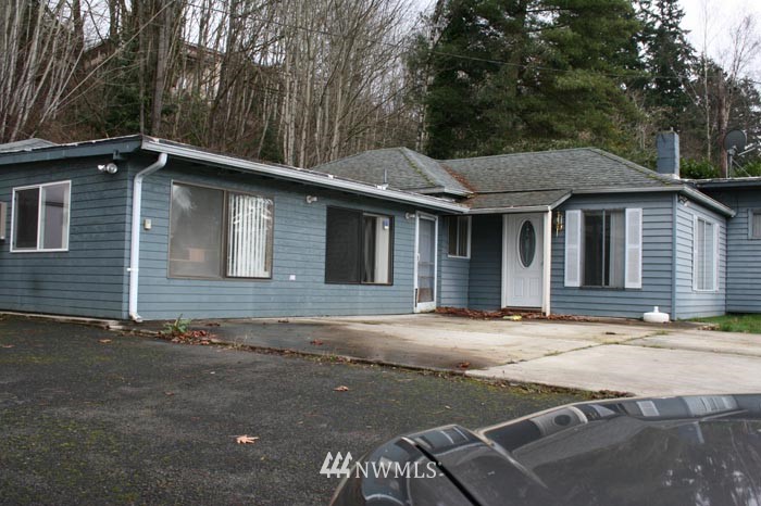 4034 Poplar Way Longview, WA 98632 - Photo 1 of 15 Gallery Image 1