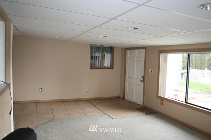 4034 Poplar Way Longview, WA 98632 - Photo 14 of 15 Gallery Image 14