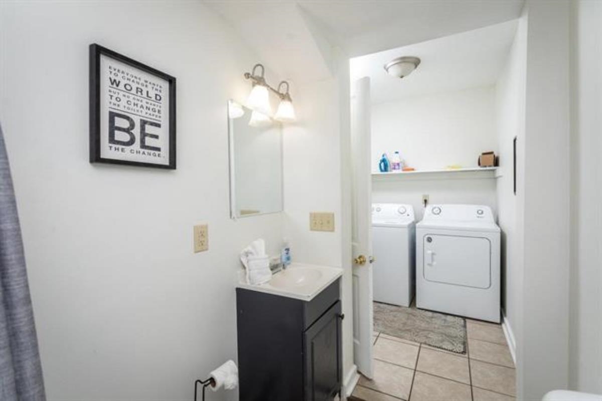 600 East Main Street Waynesboro, VA 22980 - Photo 21 of 33 a view of a bathroom with sink and mirror