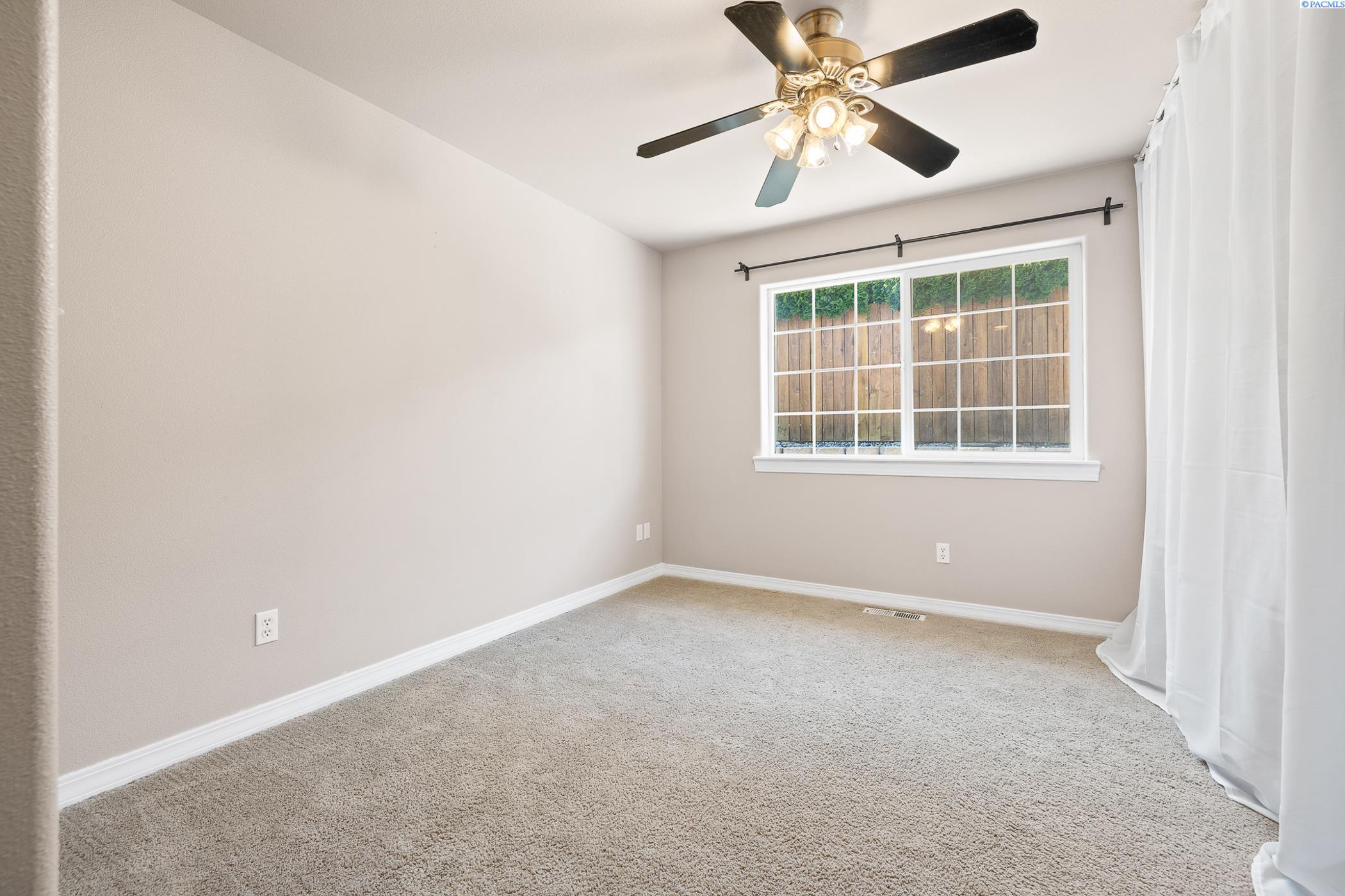 2726 Katie Road Kennewick, WA 99338 - Photo 31 of 49 Gallery Image 31