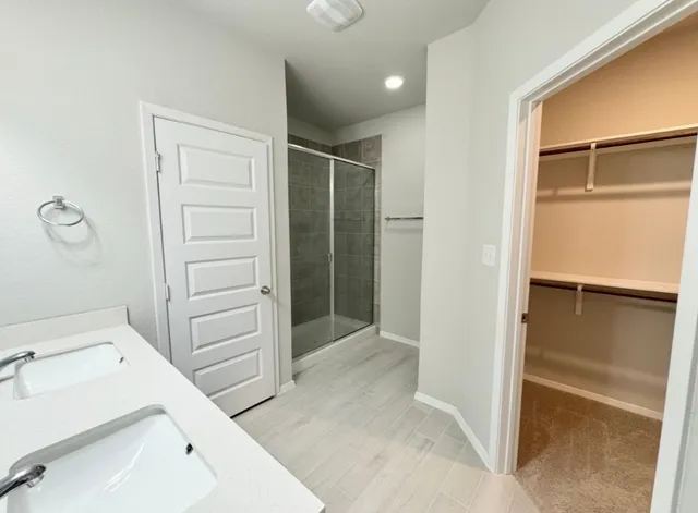 $1,850 | 204 Tillage Road, Elgin, TX 78621