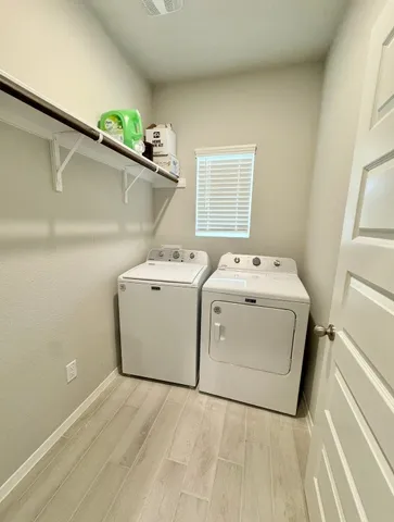 $1,850 | 204 Tillage Road, Elgin, TX 78621