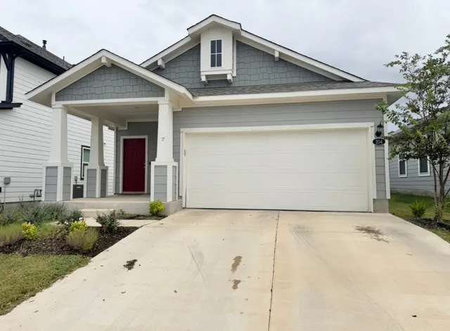 $1,850 | 204 Tillage Road, Elgin, TX 78621