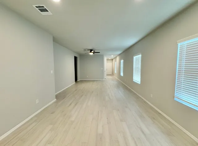 $1,850 | 204 Tillage Road, Elgin, TX 78621