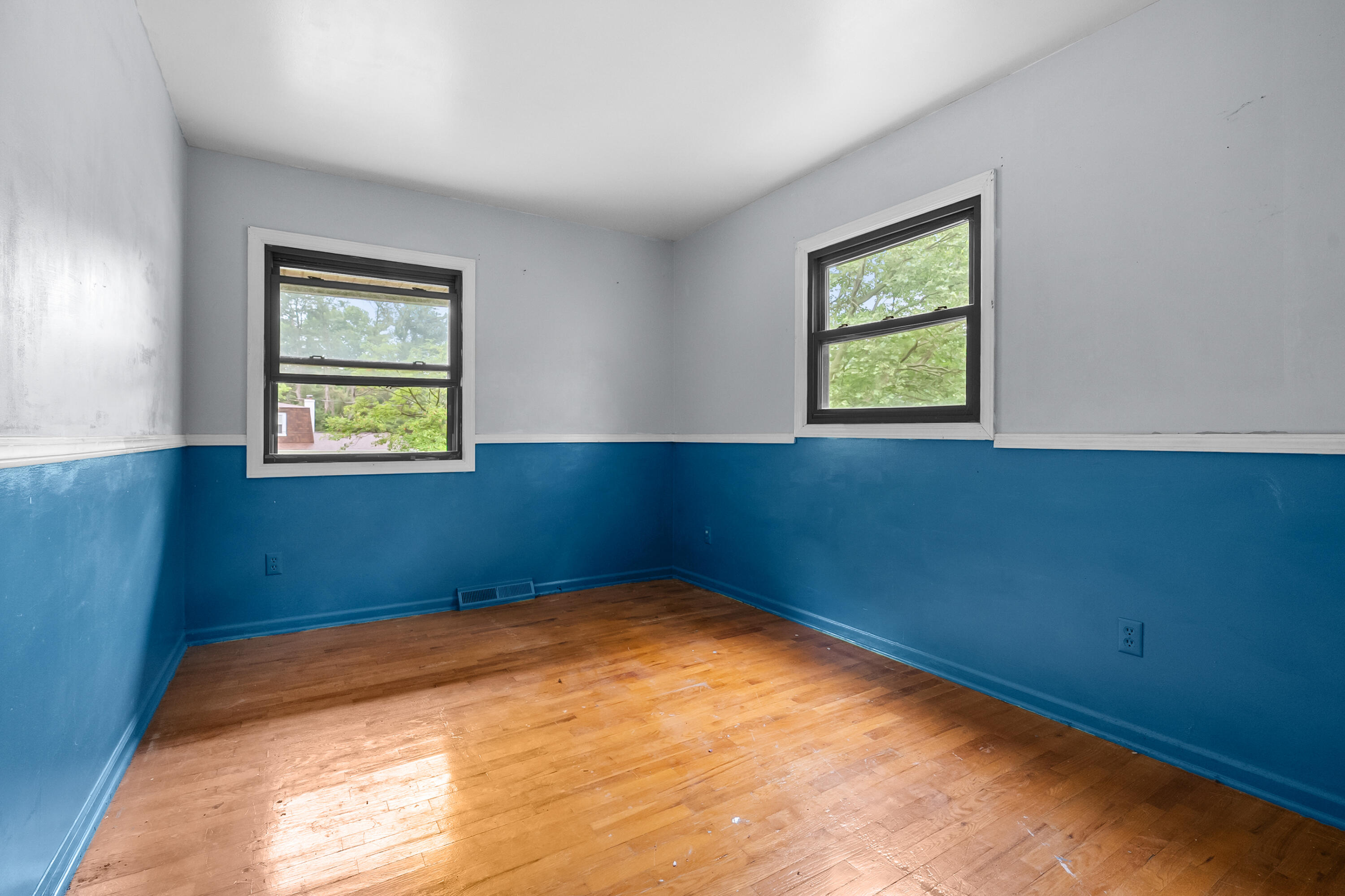 823 Newgate Road Kalamazoo, MI 49006 - Photo 23 of 30 Newgate Rd 823 Kalamazoo 49006-19