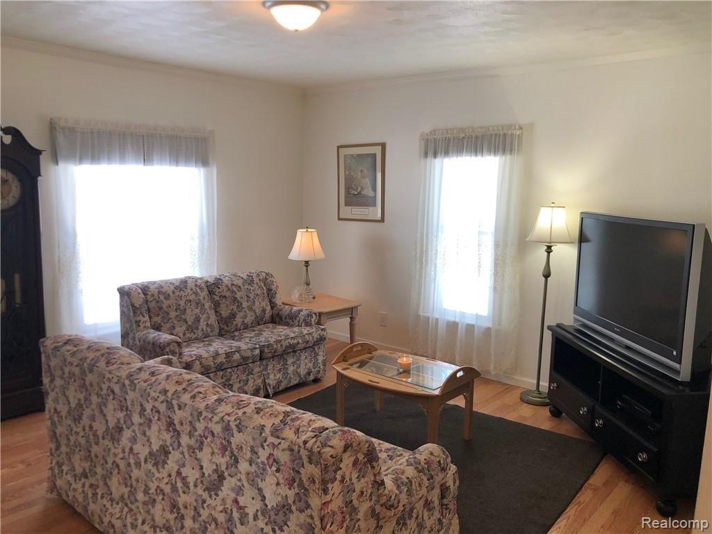 5405 Mason Road Owosso, MI 48867 - Photo 9 of 32 9.JPG
