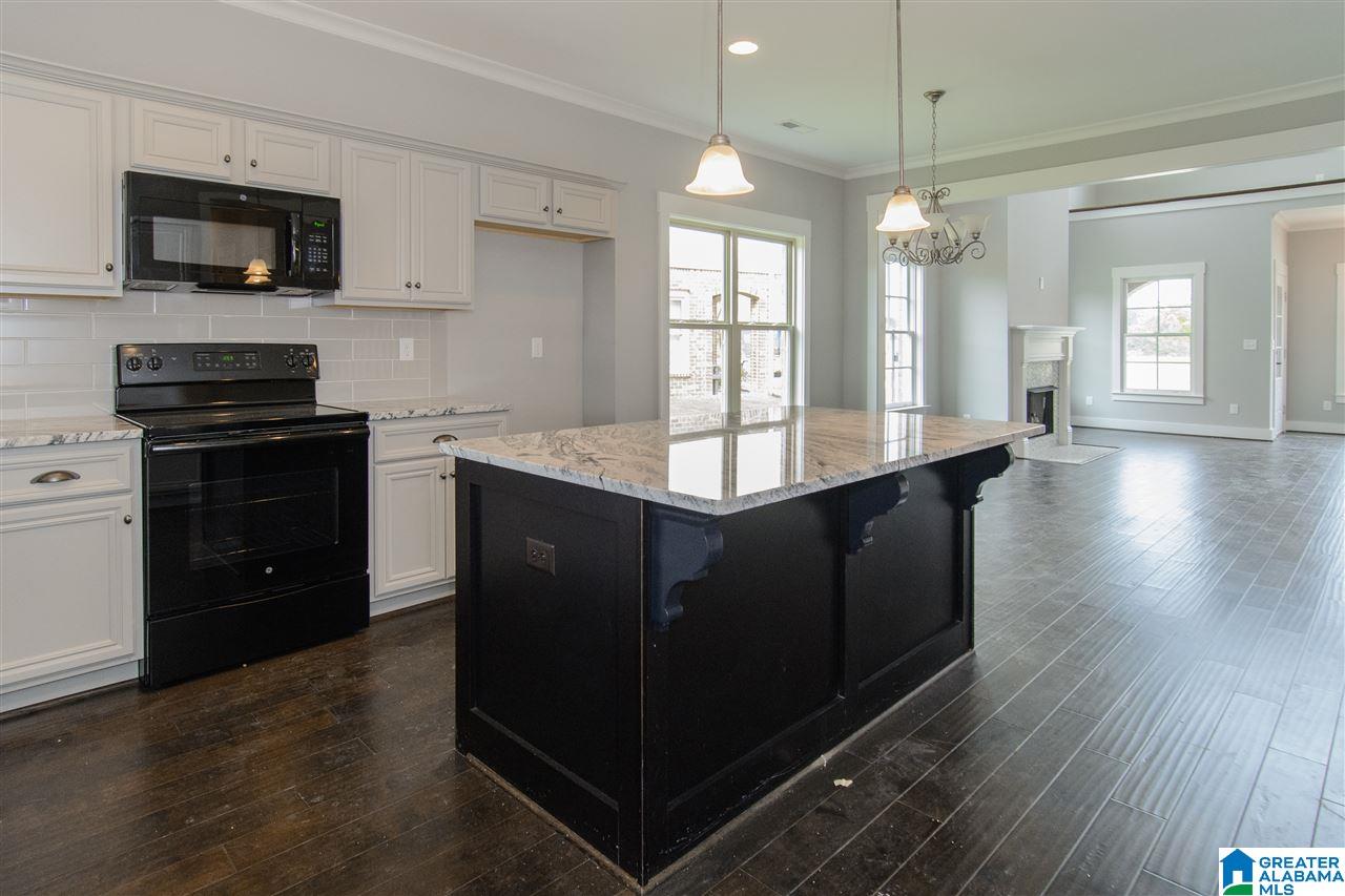 1013 Edgewater Lane Chelsea, AL 35043 - Photo 9 of 33