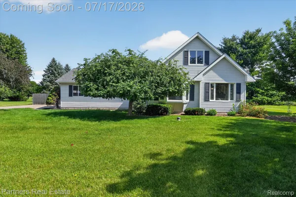 $438,000 | 9145 Apple Orchard Drive, Fenton, MI 48430