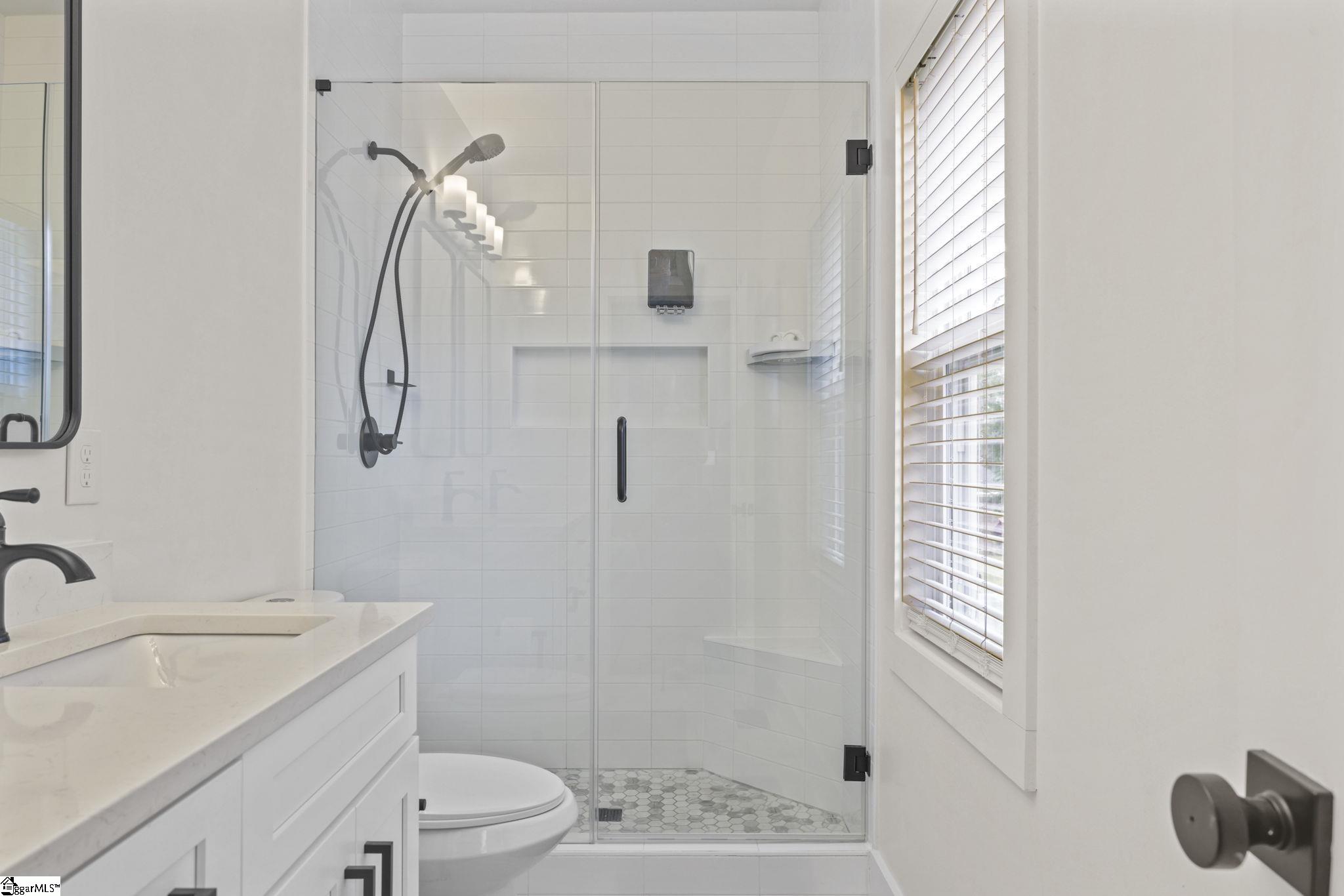 37 Jones Street Greenville, SC 29611 - Photo 21 of 50