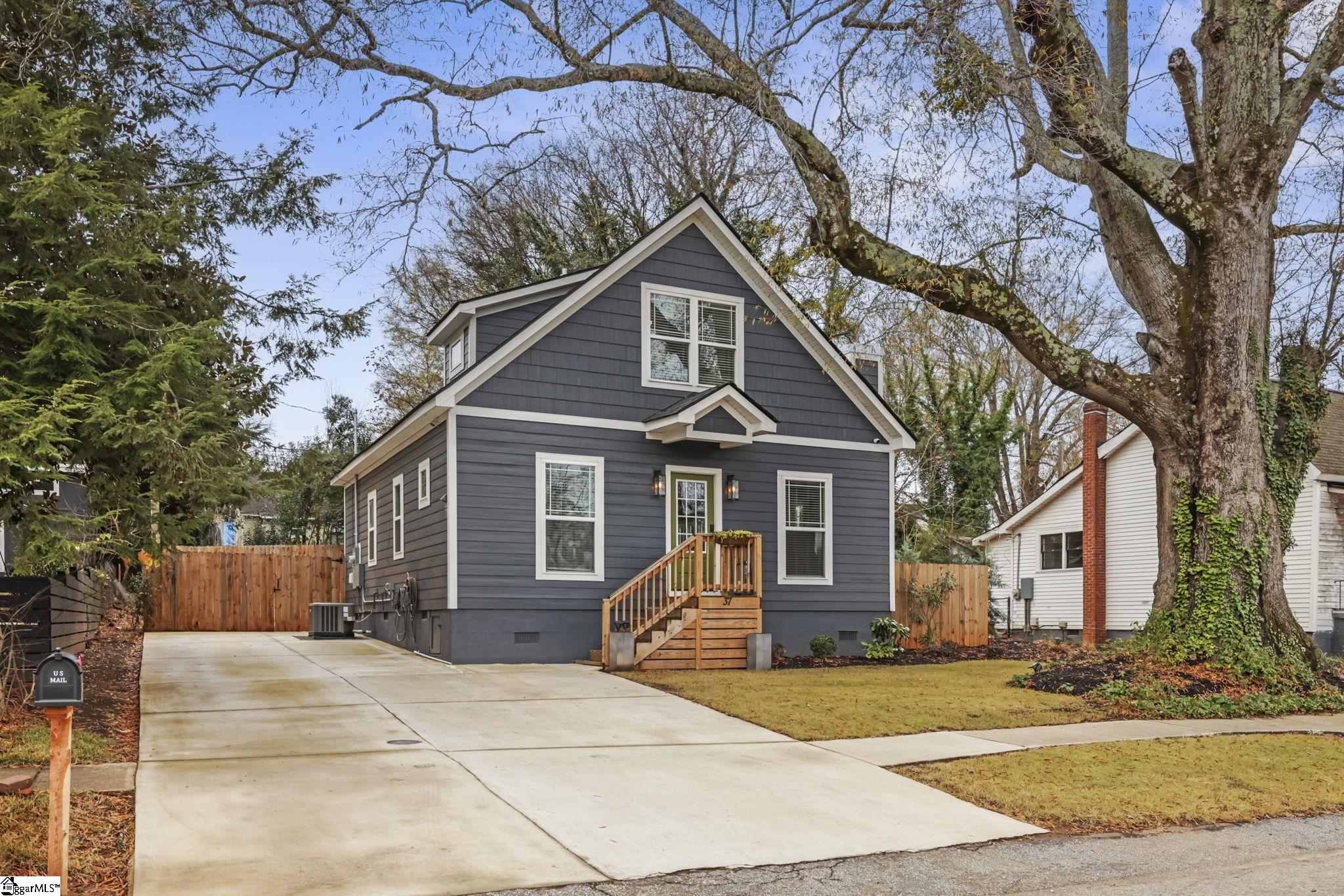 37 Jones Street Greenville, SC 29611 - Photo 3 of 50