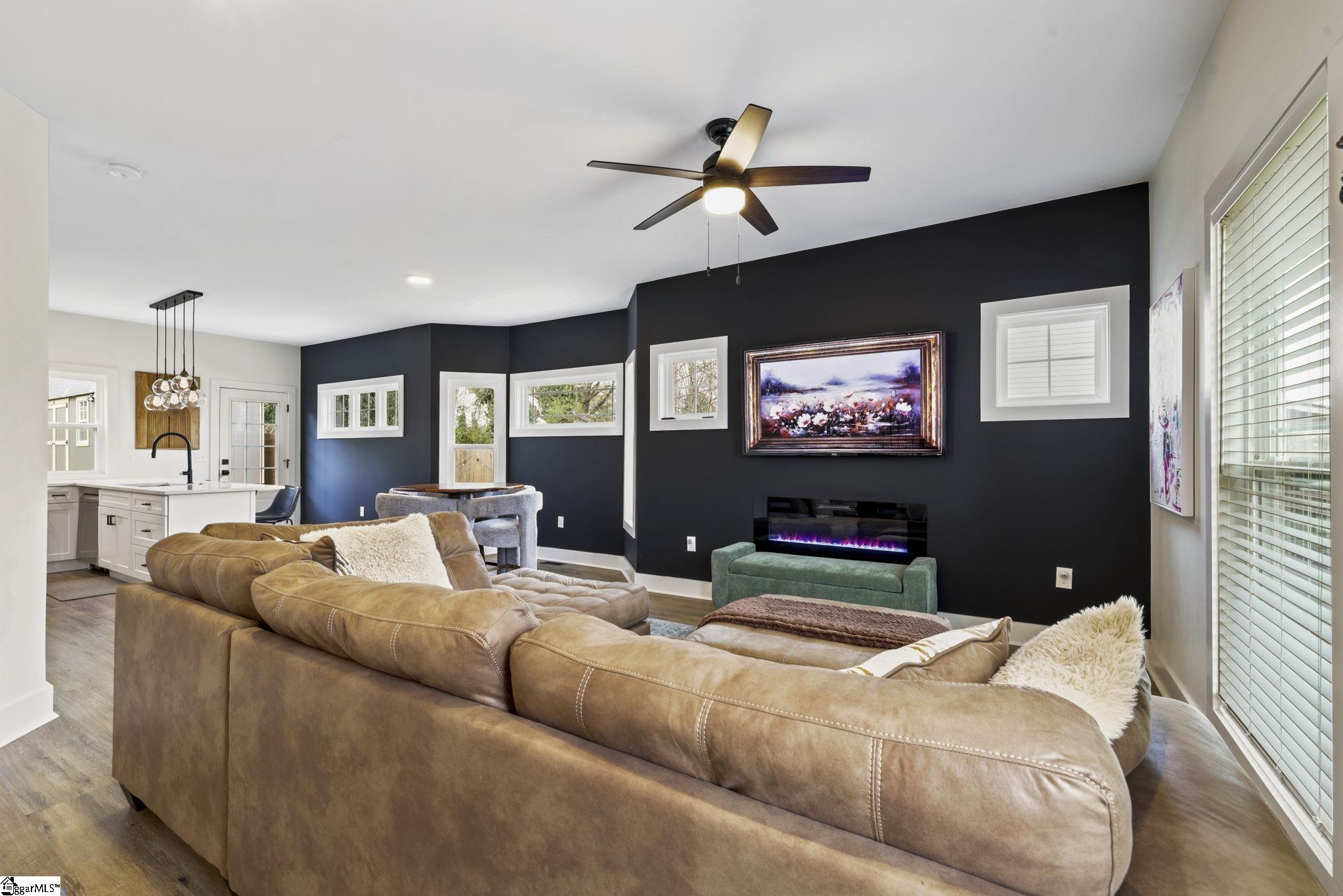 37 Jones Street Greenville, SC 29611 - Photo 6 of 50